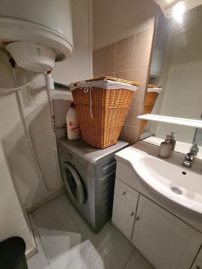 Appartement Cosy Sur Avignon Proche Des Remparts Exterior foto
